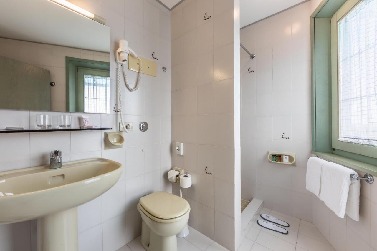 Aviano Palace Hotel Ngoại thất bức ảnh
